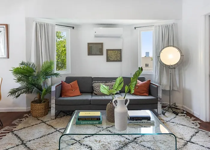4Br Bungalow In Echo Park